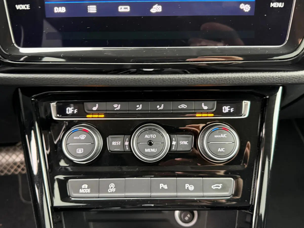 1.4 TSI Highline Edition R|Cam|Nieuw APK|Navi|Trekhaak|Leder|Led|ACC|Dealer OH