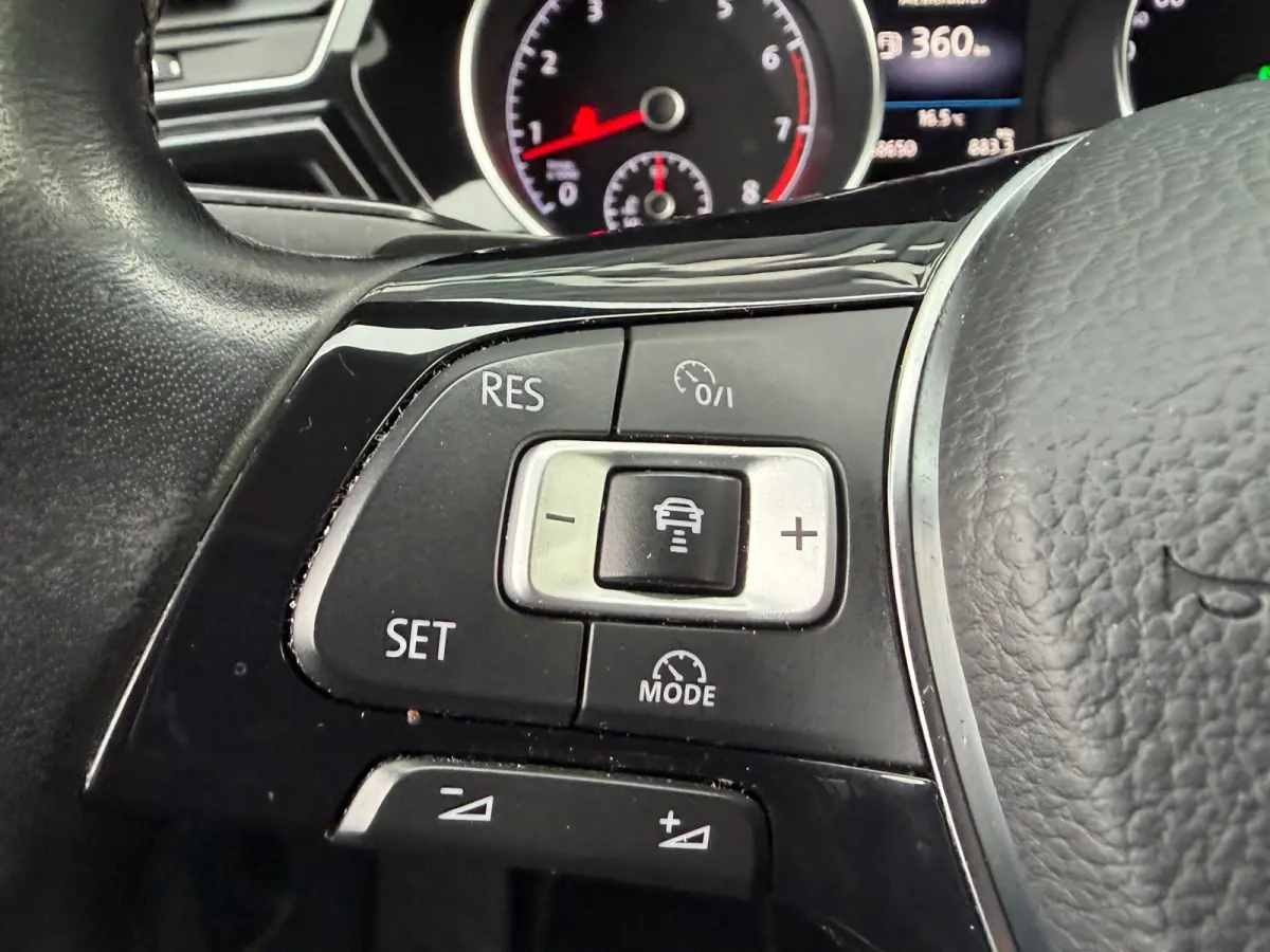 1.4 TSI Highline Edition R|Cam|Nieuw APK|Navi|Trekhaak|Leder|Led|ACC|Dealer OH