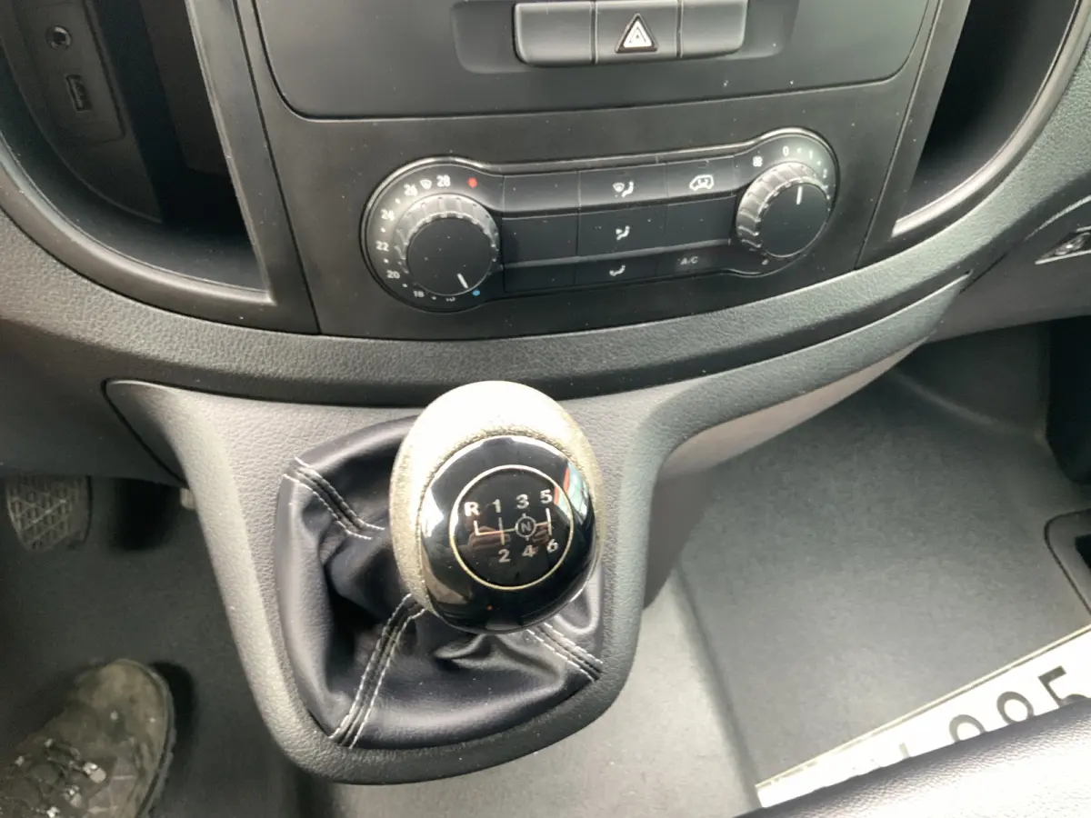 111 CDI Functional Lang Airco 3 Zits Navi Imperiaal Trekhaak 2000 kg Alu Velg Euro 5