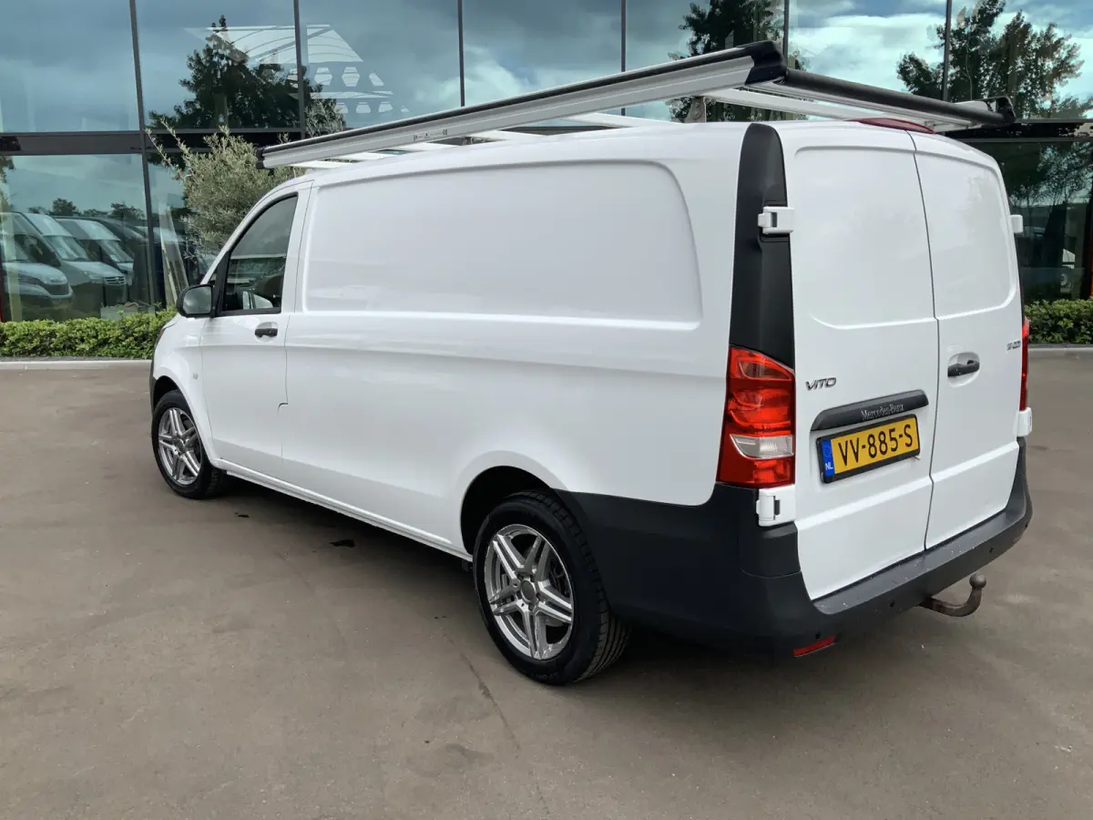 111 CDI Functional Lang Airco 3 Zits Navi Imperiaal Trekhaak 2000 kg Alu Velg Euro 5