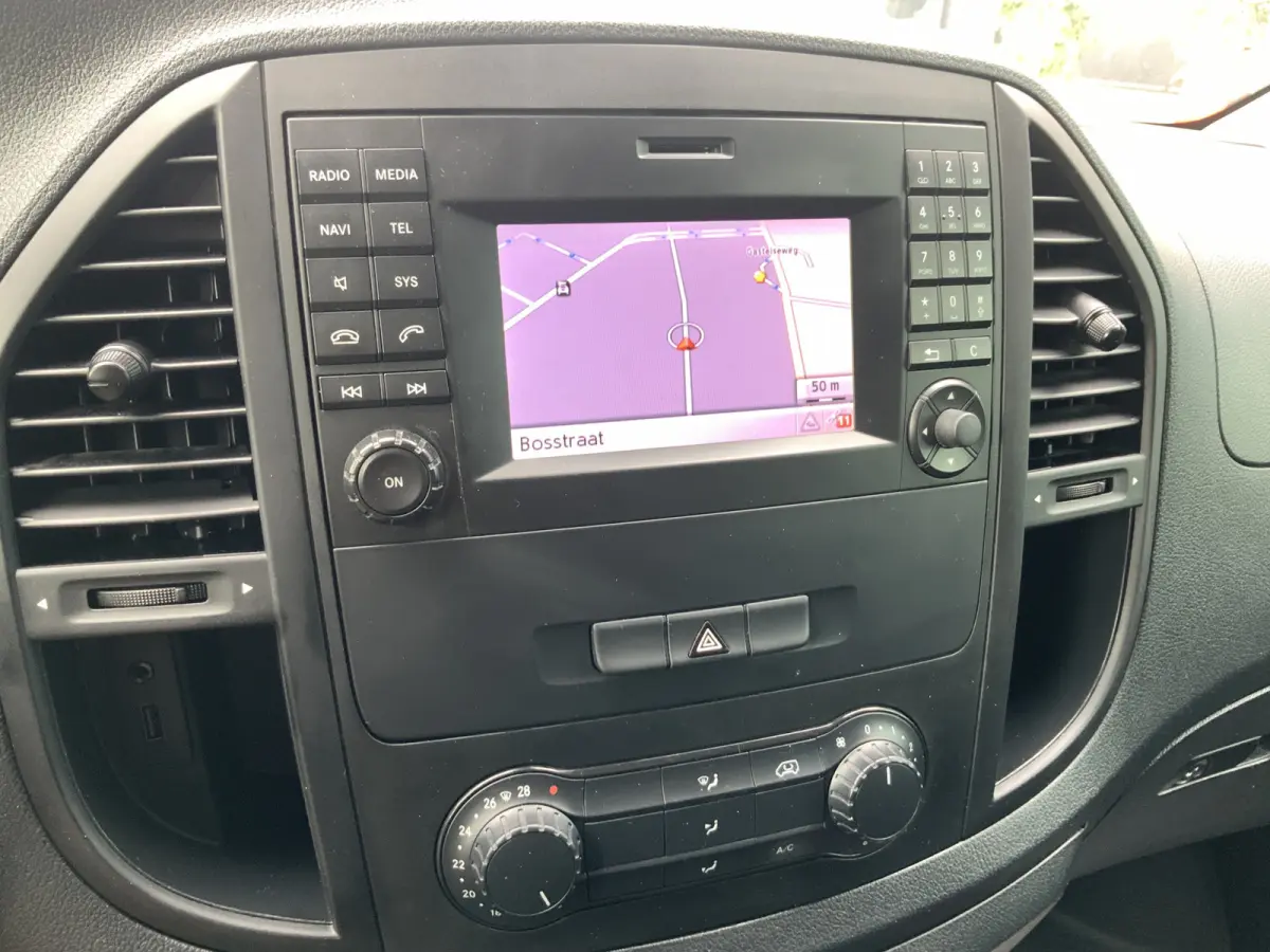 111 CDI Functional Lang Airco 3 Zits Navi Imperiaal Trekhaak 2000 kg Alu Velg Euro 5