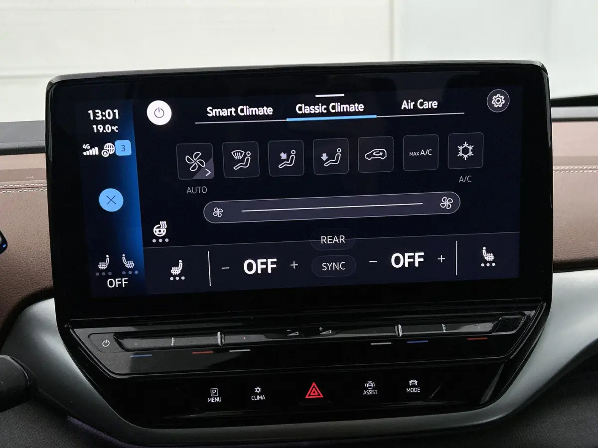 77kWh 150kW Pro Performance | Apple Carplay / Android Auto | Achteruitrijcamera | Parkeersensoren | Stoelverwarming | Panoramadak |