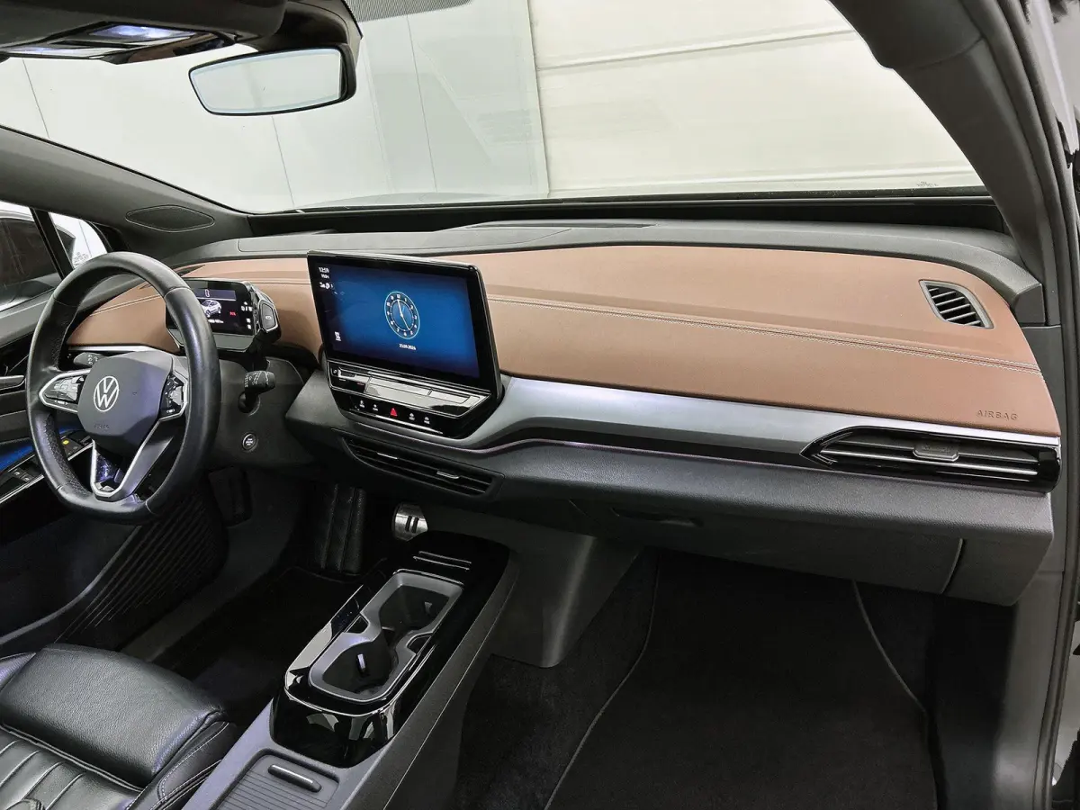 77kWh 150kW Pro Performance | Apple Carplay / Android Auto | Achteruitrijcamera | Parkeersensoren | Stoelverwarming | Panoramadak |