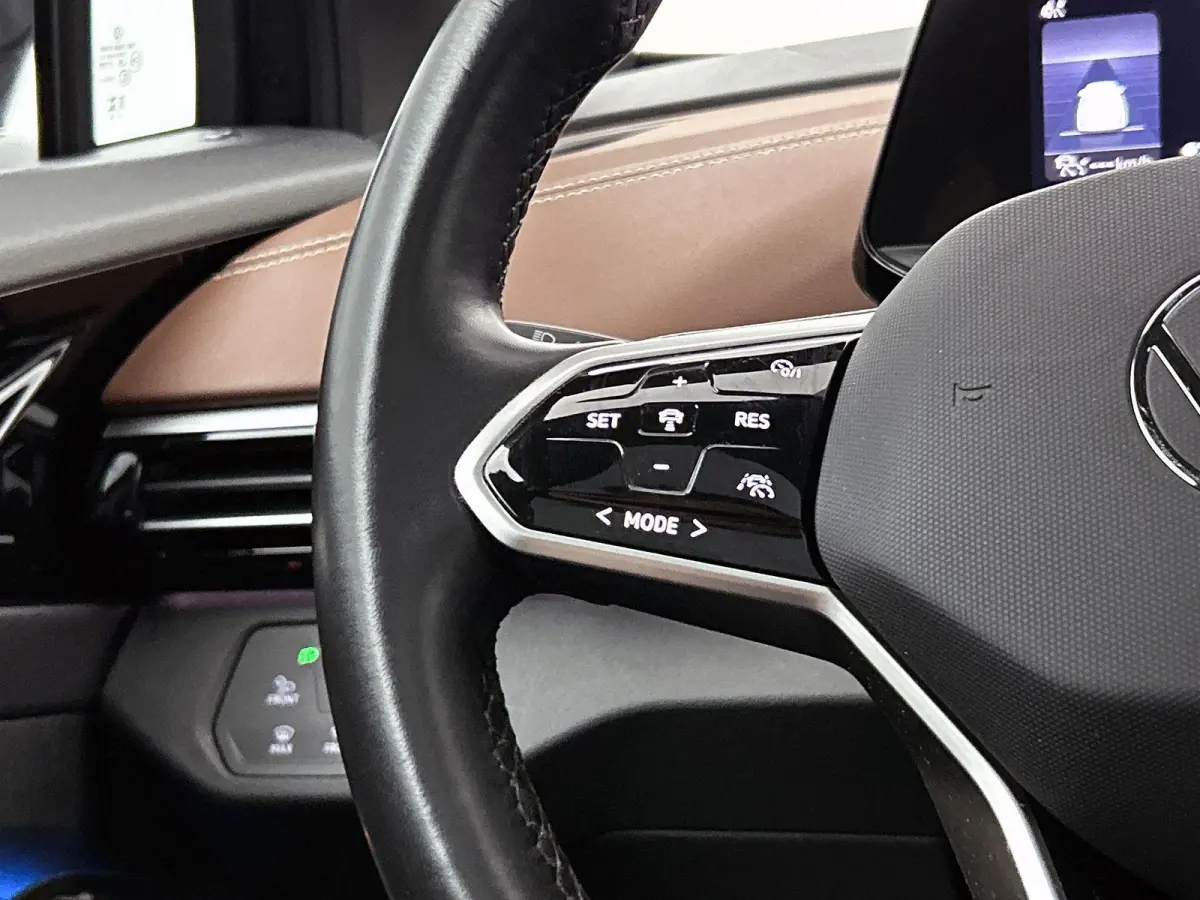 77kWh 150kW Pro Performance | Apple Carplay / Android Auto | Achteruitrijcamera | Parkeersensoren | Stoelverwarming | Panoramadak |