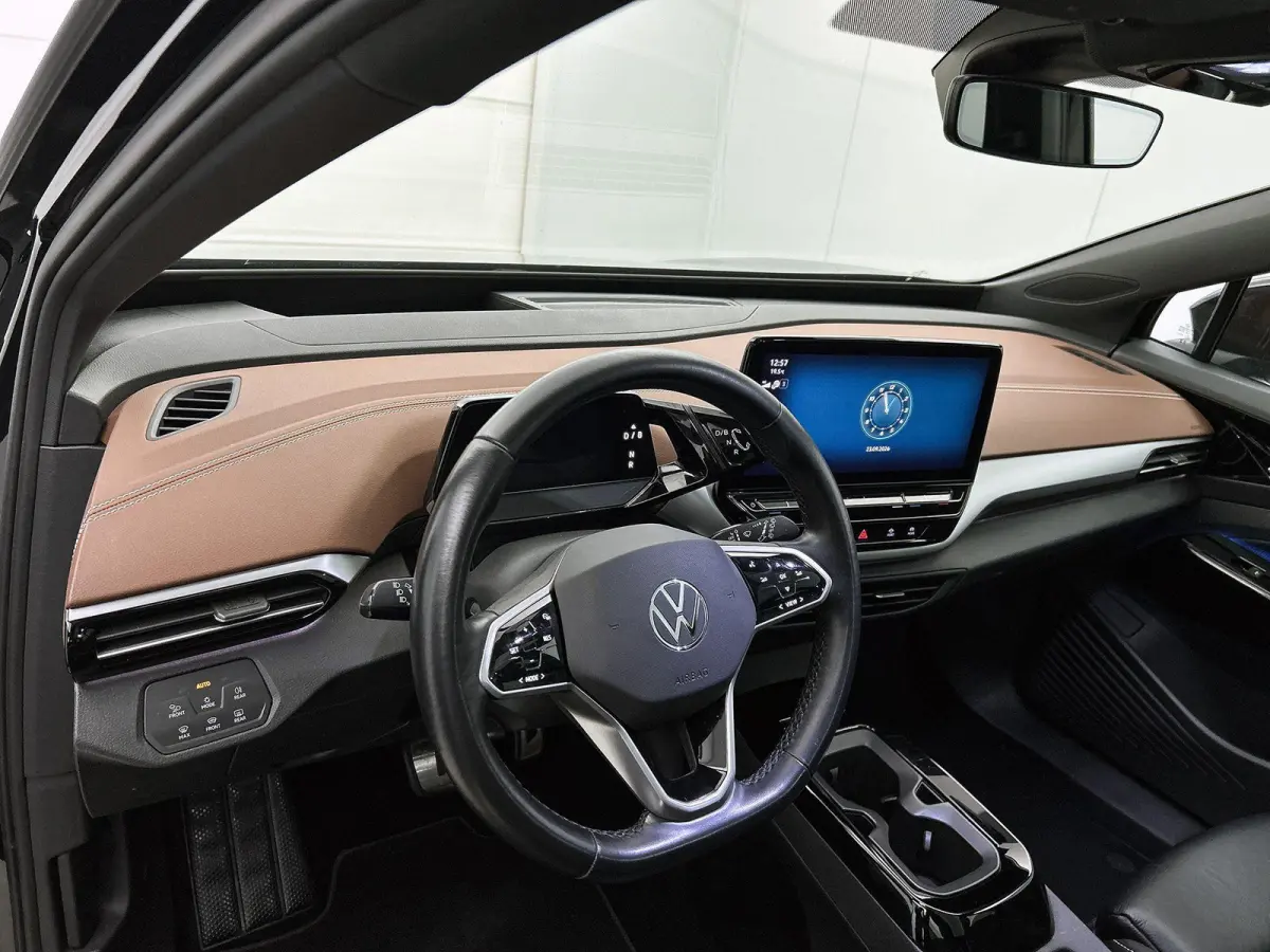 77kWh 150kW Pro Performance | Apple Carplay / Android Auto | Achteruitrijcamera | Parkeersensoren | Stoelverwarming | Panoramadak |