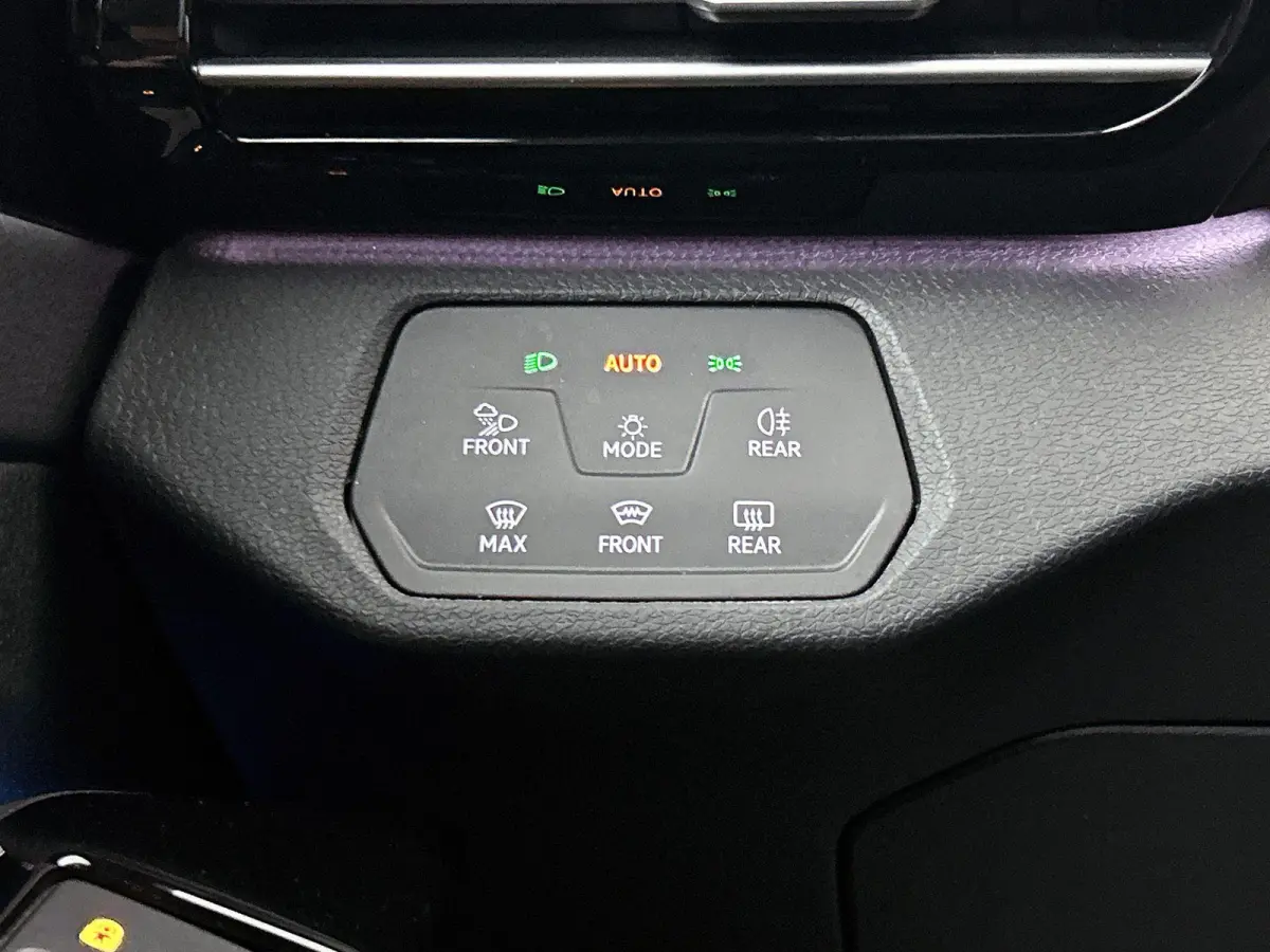 77kWh 150kW Pro Performance | Apple Carplay / Android Auto | Achteruitrijcamera | Parkeersensoren | Stoelverwarming | Panoramadak |