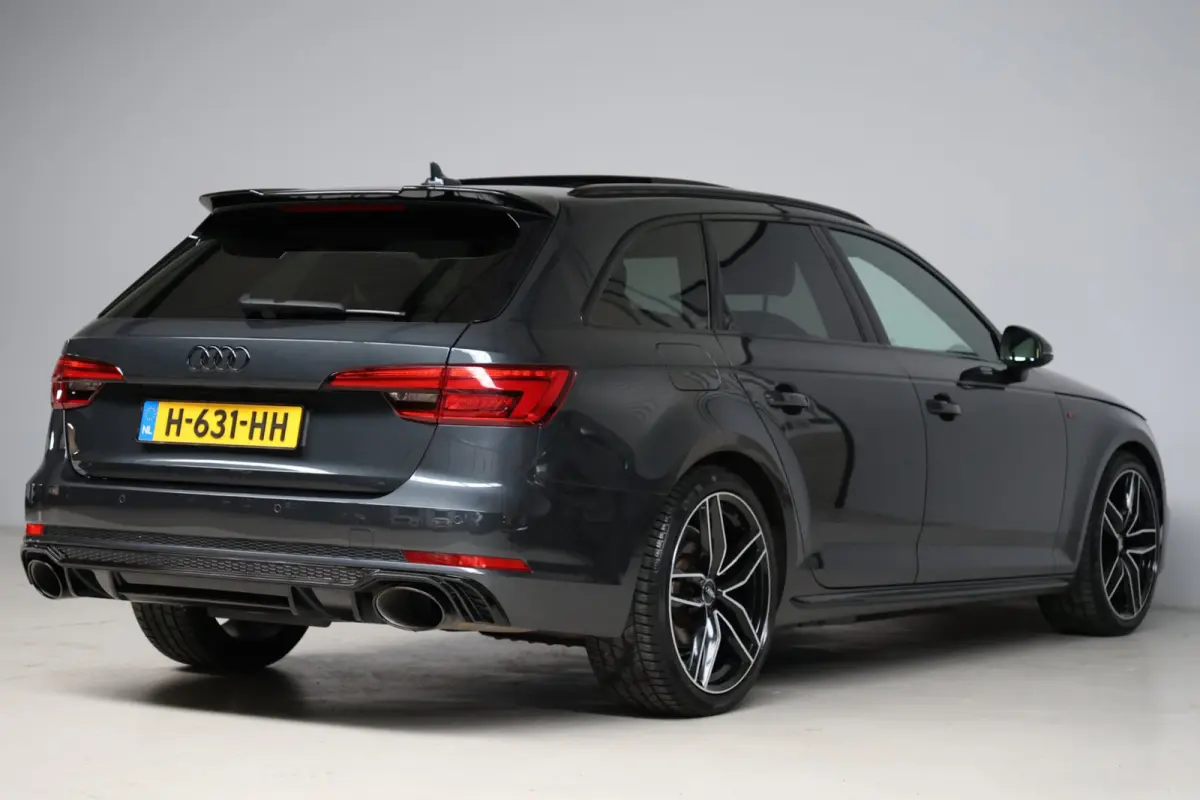 2.0 TFSI S-line Black Optiek | panoramadak | B&O | adap. cruise | keyless entry | virtual cockpit | lane assist