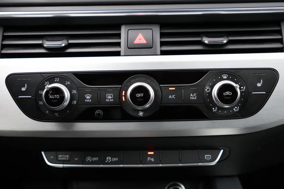 2.0 TFSI S-line Black Optiek | panoramadak | B&O | adap. cruise | keyless entry | virtual cockpit | lane assist