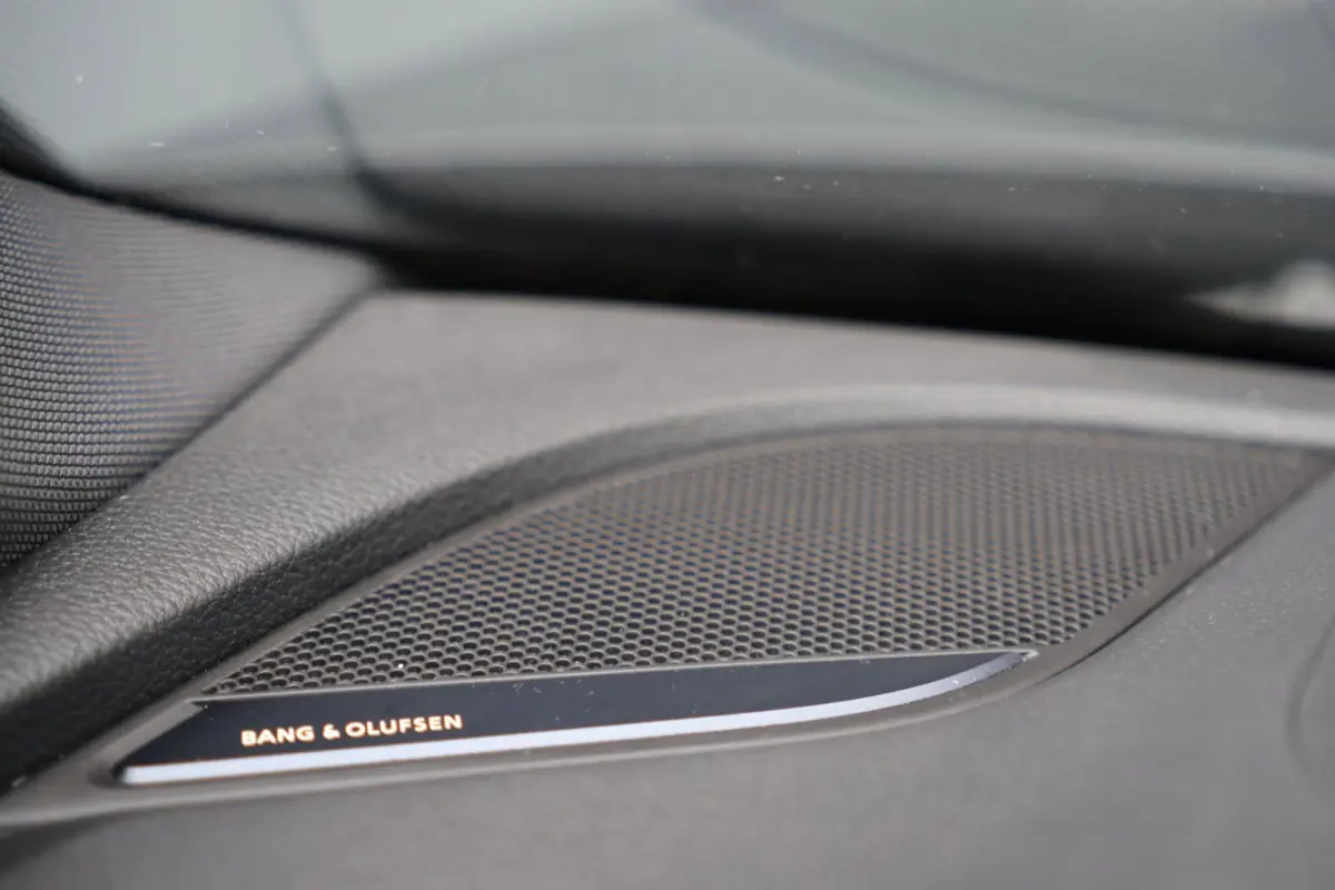 2.0 TFSI S-line Black Optiek | panoramadak | B&O | adap. cruise | keyless entry | virtual cockpit | lane assist