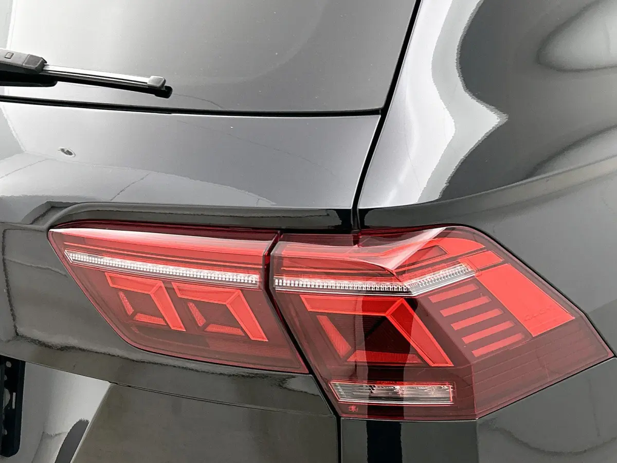 1.5 TSI DSG Life Business | Panoramadak | Harman / Kardon | Achteruitrijcamera | Lederen Bekleding | Stoelverwarming | Lichtmetalen Velgen |