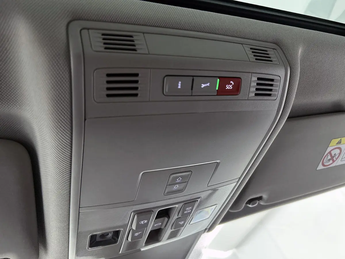 1.5 TSI DSG Life Business | Panoramadak | Harman / Kardon | Achteruitrijcamera | Lederen Bekleding | Stoelverwarming | Lichtmetalen Velgen |