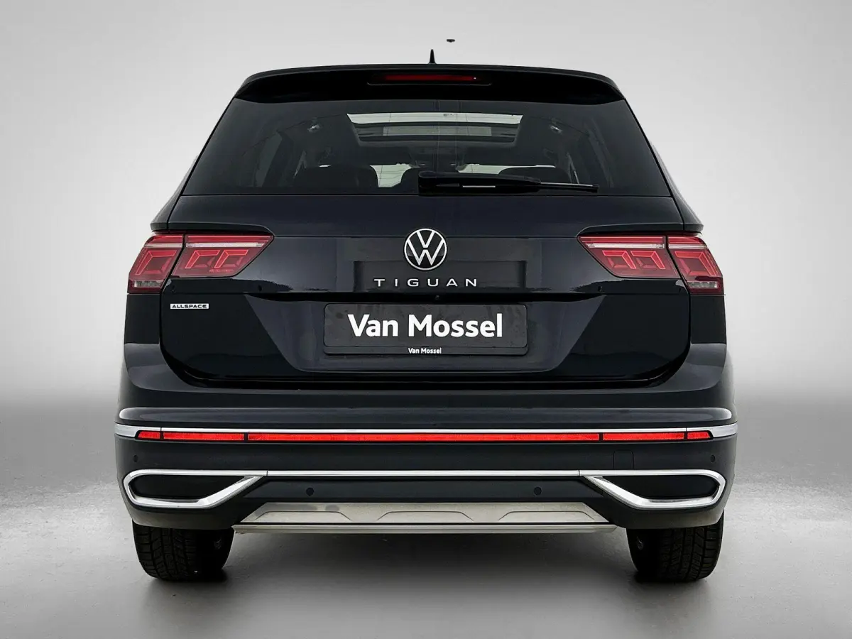 1.5 TSI DSG Life Business | Panoramadak | Harman / Kardon | Achteruitrijcamera | Lederen Bekleding | Stoelverwarming | Lichtmetalen Velgen |