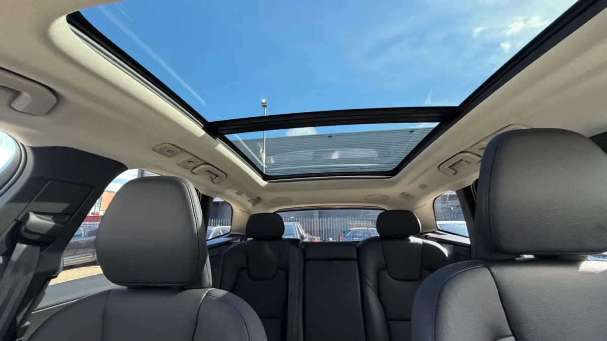 T6 350PK AWD Plus Bright | Full LED | 360° | Harman Kardon | Pano-dak | Leder