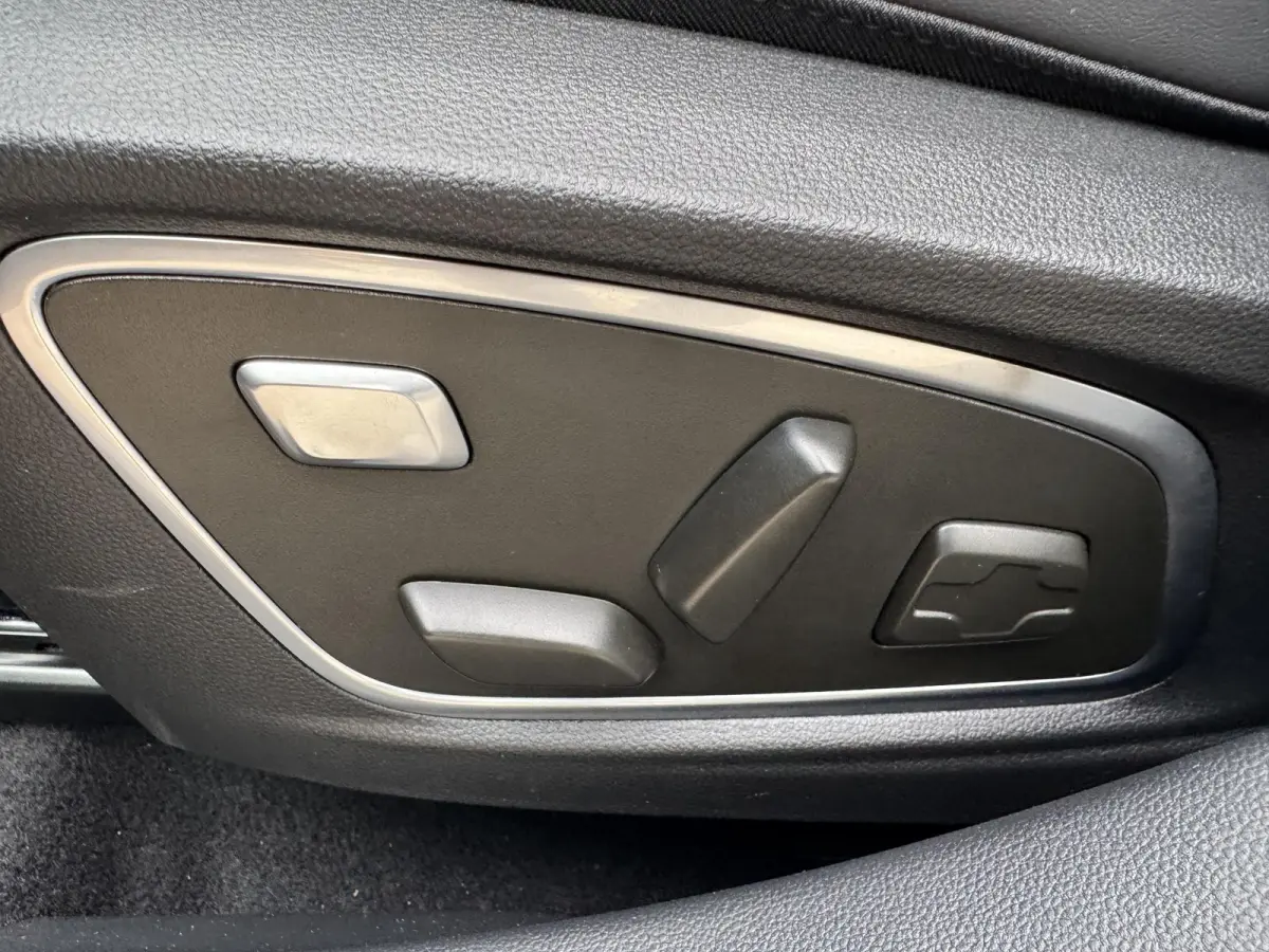 1.2 E-Tech full hybrid 200 iconic