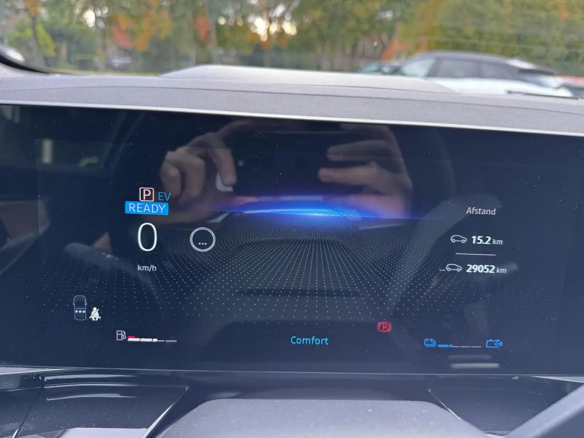 1.2 E-Tech full hybrid 200 iconic