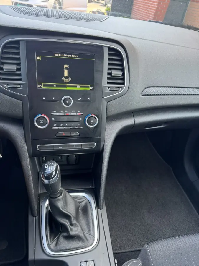 1.5 Blue dCi Limited, Euro 6, Apple Carplay, PDC,