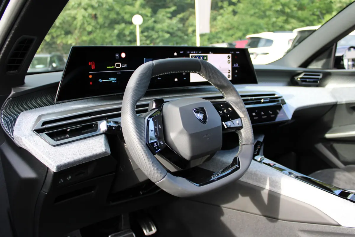 GT Avantage 210 73 kWh Panoramadak / 2+6 Jaar Garantie