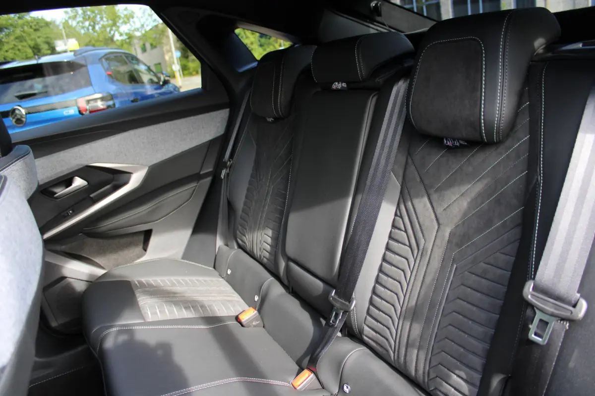 GT Avantage 210 73 kWh Panoramadak / 2+6 Jaar Garantie