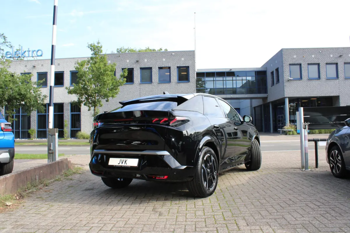 GT Avantage 210 73 kWh Panoramadak / 2+6 Jaar Garantie