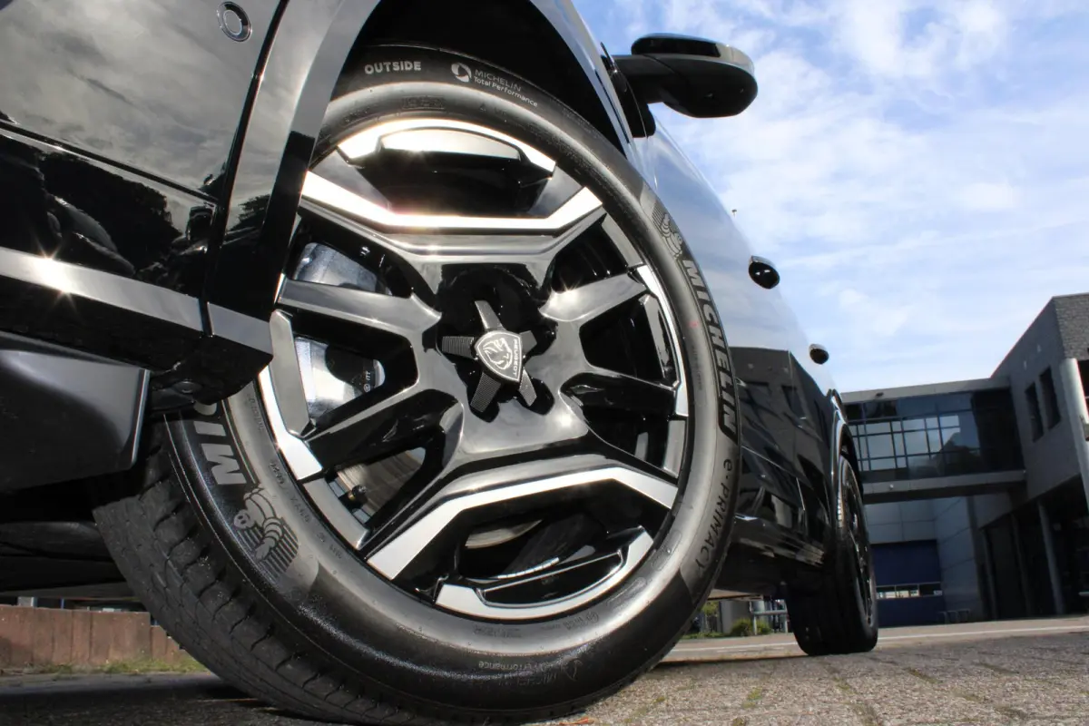 GT Avantage 210 73 kWh Panoramadak / 2+6 Jaar Garantie