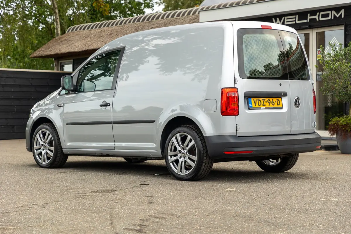 2.0 TDI L1H1 BMT Trendline Airco I Navigatie I 17 Inch I Bluetooth I Android I CarPlay I NL Caddy I NAP