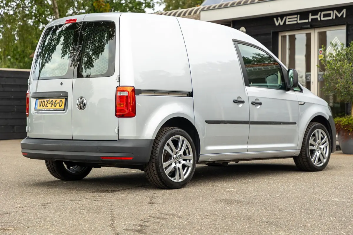 2.0 TDI L1H1 BMT Trendline Airco I Navigatie I 17 Inch I Bluetooth I Android I CarPlay I NL Caddy I NAP