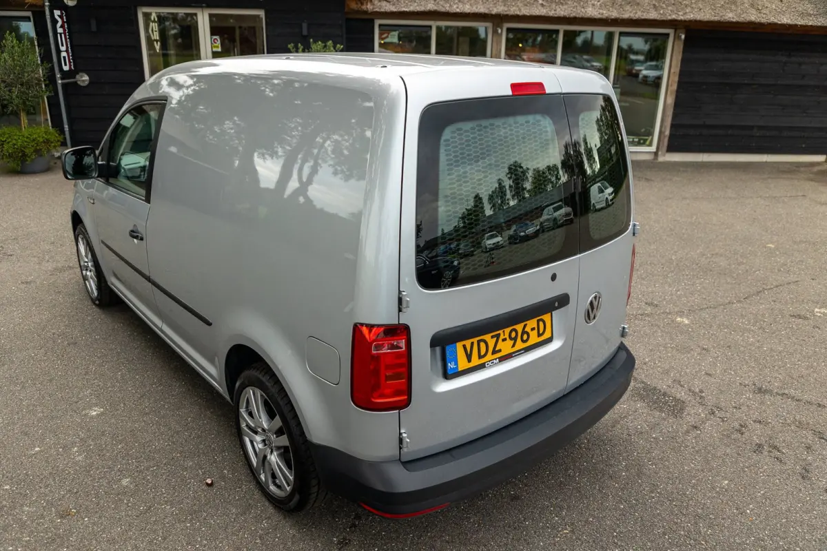 2.0 TDI L1H1 BMT Trendline Airco I Navigatie I 17 Inch I Bluetooth I Android I CarPlay I NL Caddy I NAP
