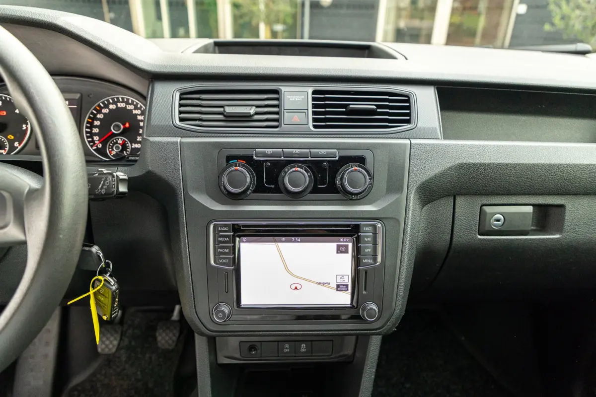 2.0 TDI L1H1 BMT Trendline Airco I Navigatie I 17 Inch I Bluetooth I Android I CarPlay I NL Caddy I NAP