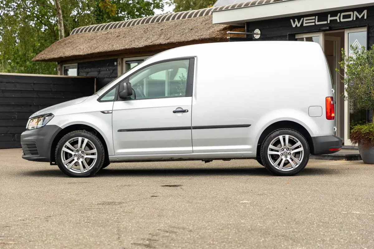 2.0 TDI L1H1 BMT Trendline Airco I Navigatie I 17 Inch I Bluetooth I Android I CarPlay I NL Caddy I NAP