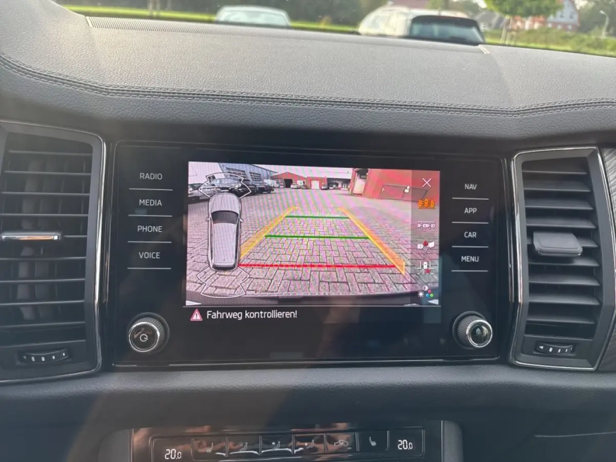 2.0 TDI DSG STYLE 4X4 PANO-DAK/TREKHAAK/CAMERA/CRUISE/MEM/STOELVERW