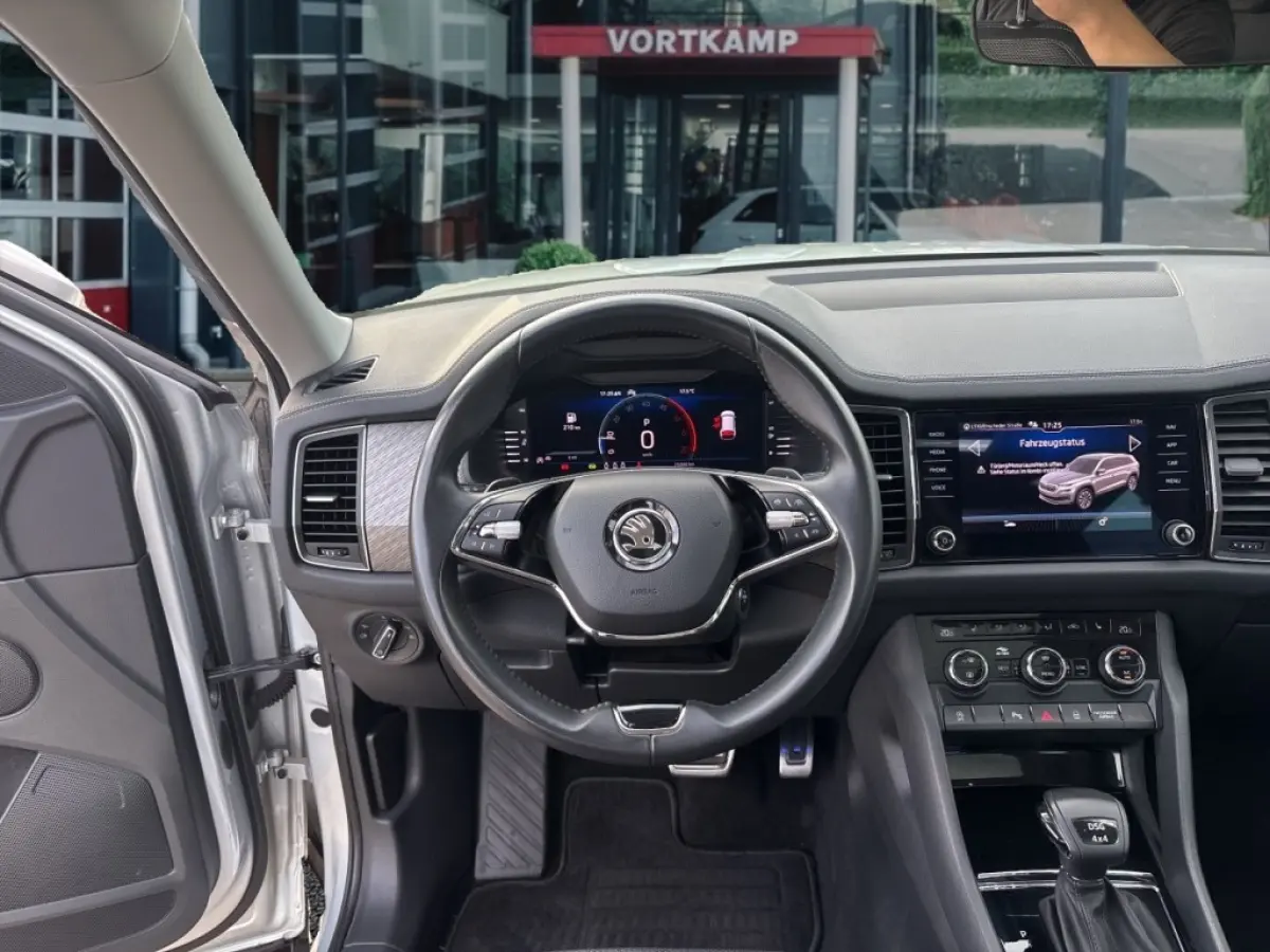 2.0 TDI DSG STYLE 4X4 PANO-DAK/TREKHAAK/CAMERA/CRUISE/MEM/STOELVERW