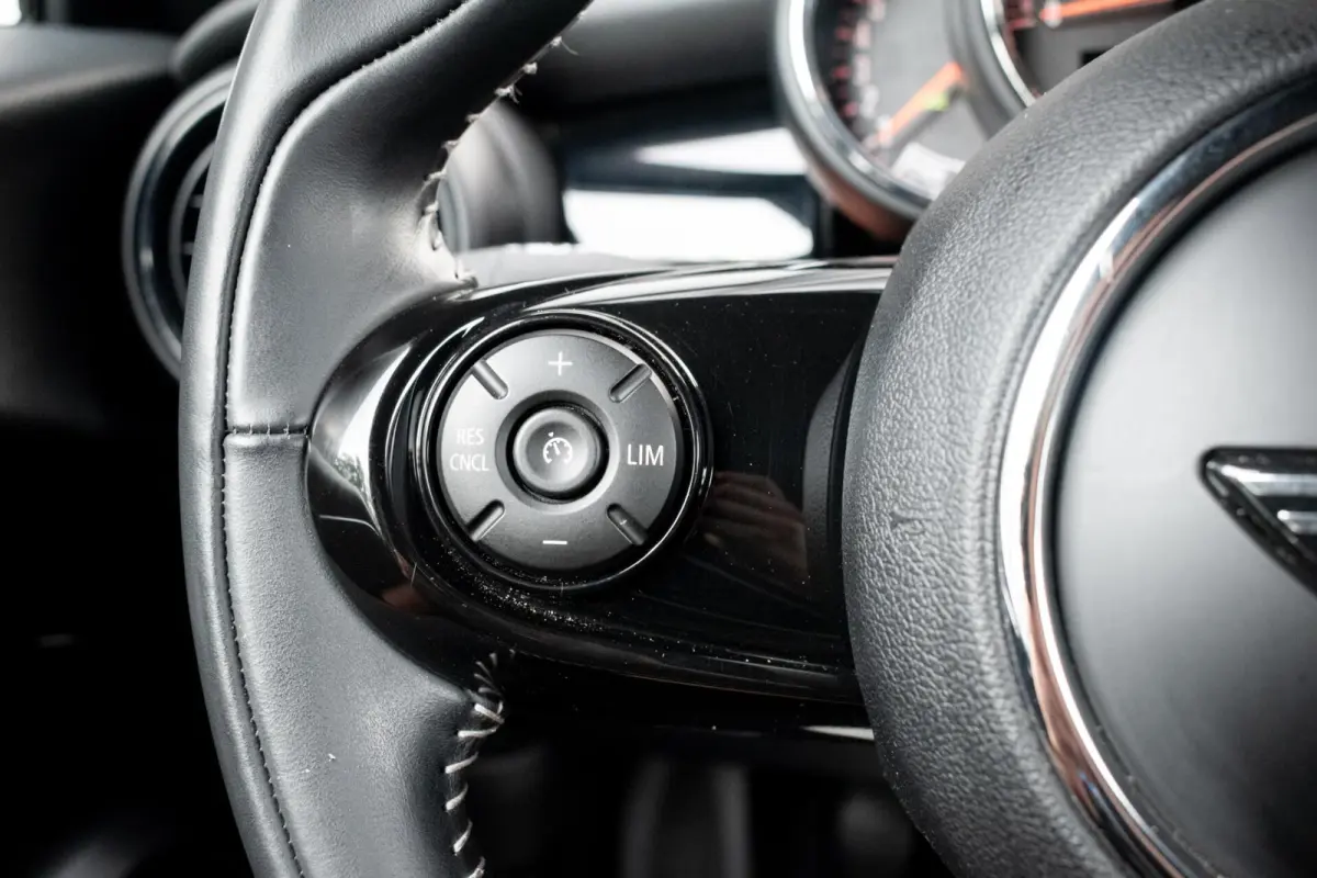 1.5 Chili|STOELVERWARMING|KEYLESS|LEDER|CLIMATE|PDC