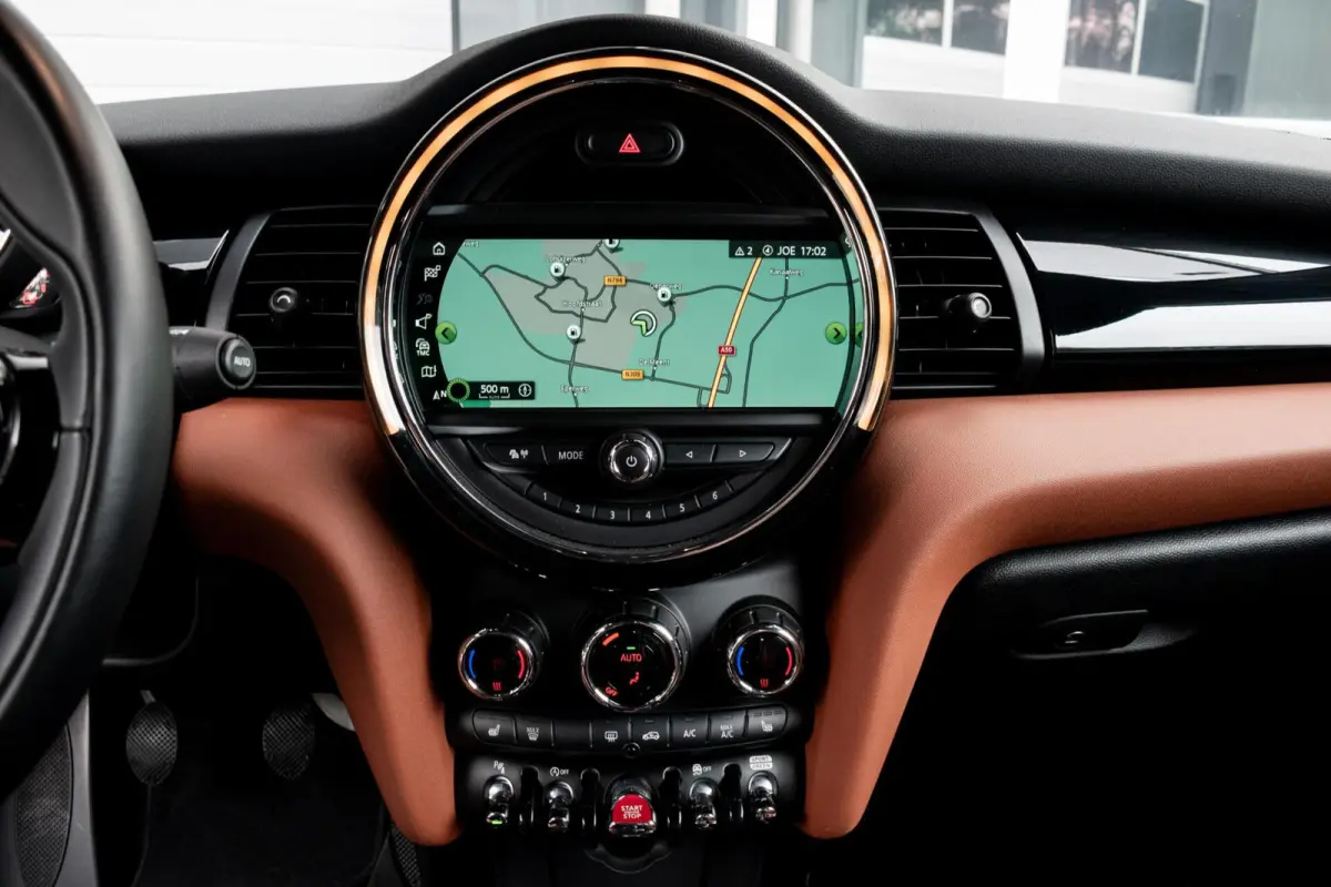 1.5 Chili|STOELVERWARMING|KEYLESS|LEDER|CLIMATE|PDC