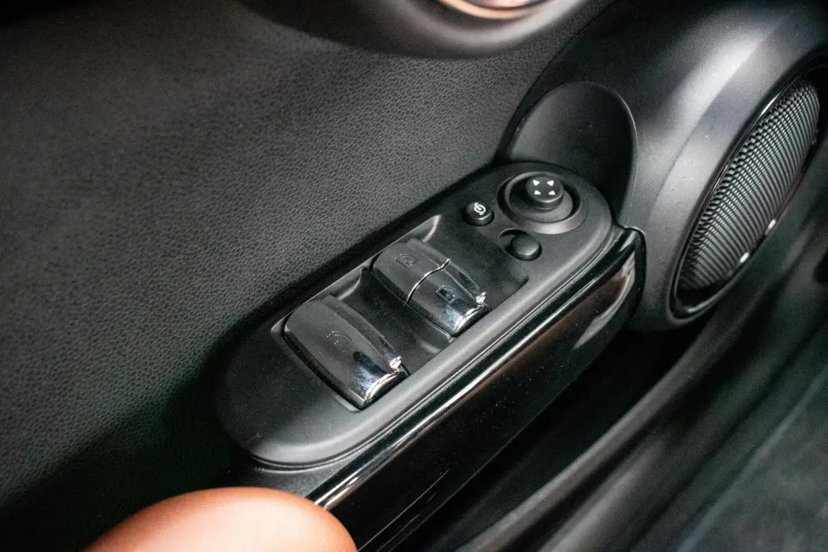 1.5 Chili|STOELVERWARMING|KEYLESS|LEDER|CLIMATE|PDC