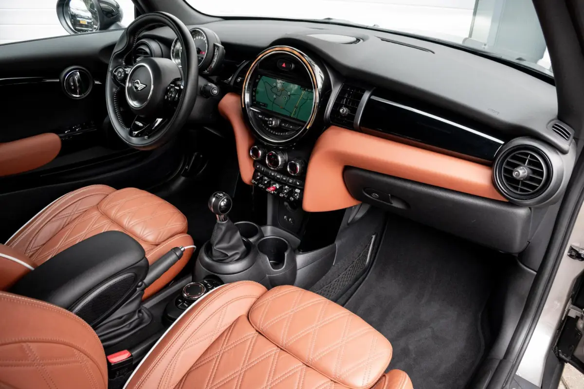 1.5 Chili|STOELVERWARMING|KEYLESS|LEDER|CLIMATE|PDC
