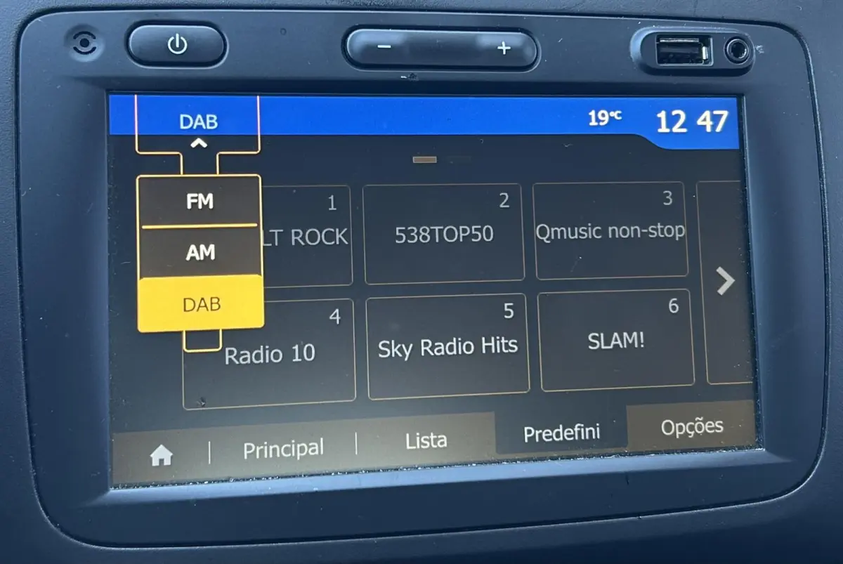 1.3 TCe Prestige 131PK | 1e Eigenaar! | NL AUTO | NAP | Achteruitrijcamera | Navigatie | Carplay | Airco | Cruise Control | DAB+ | 17 Inch Lichtmetalen Velgen | 2 Sleutels |