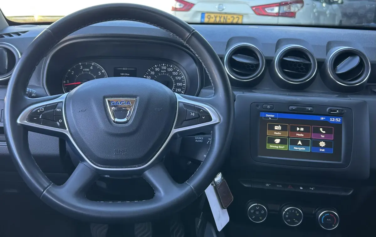 1.3 TCe Prestige 131PK | 1e Eigenaar! | NL AUTO | NAP | Achteruitrijcamera | Navigatie | Carplay | Airco | Cruise Control | DAB+ | 17 Inch Lichtmetalen Velgen | 2 Sleutels |