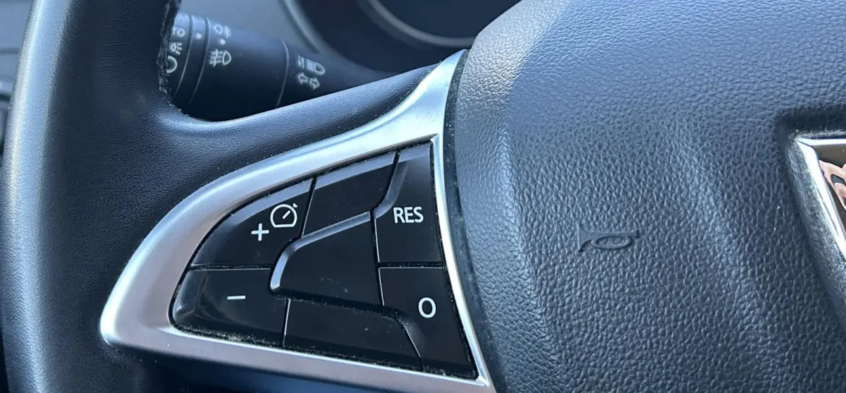 1.3 TCe Prestige 131PK | 1e Eigenaar! | NL AUTO | NAP | Achteruitrijcamera | Navigatie | Carplay | Airco | Cruise Control | DAB+ | 17 Inch Lichtmetalen Velgen | 2 Sleutels |