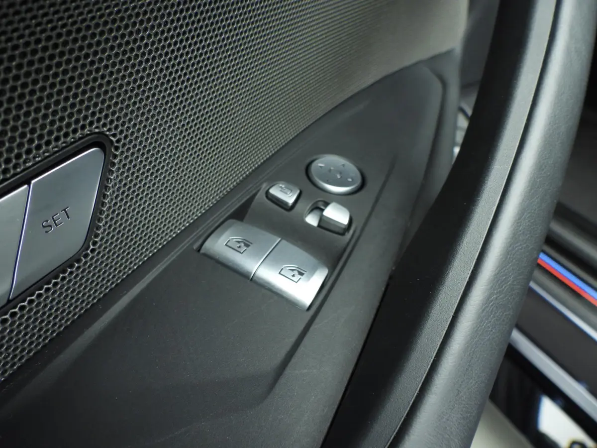 M4 Competition M xDrive | Laserlicht | Leder | HUD | M Driver's Pack | Keramische remmen | Keyles go | DAB | Harman-kardon sound | Alu 19/20 inch