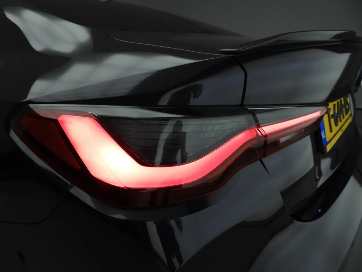 M4 Competition M xDrive | Laserlicht | Leder | HUD | M Driver's Pack | Keramische remmen | Keyles go | DAB | Harman-kardon sound | Alu 19/20 inch