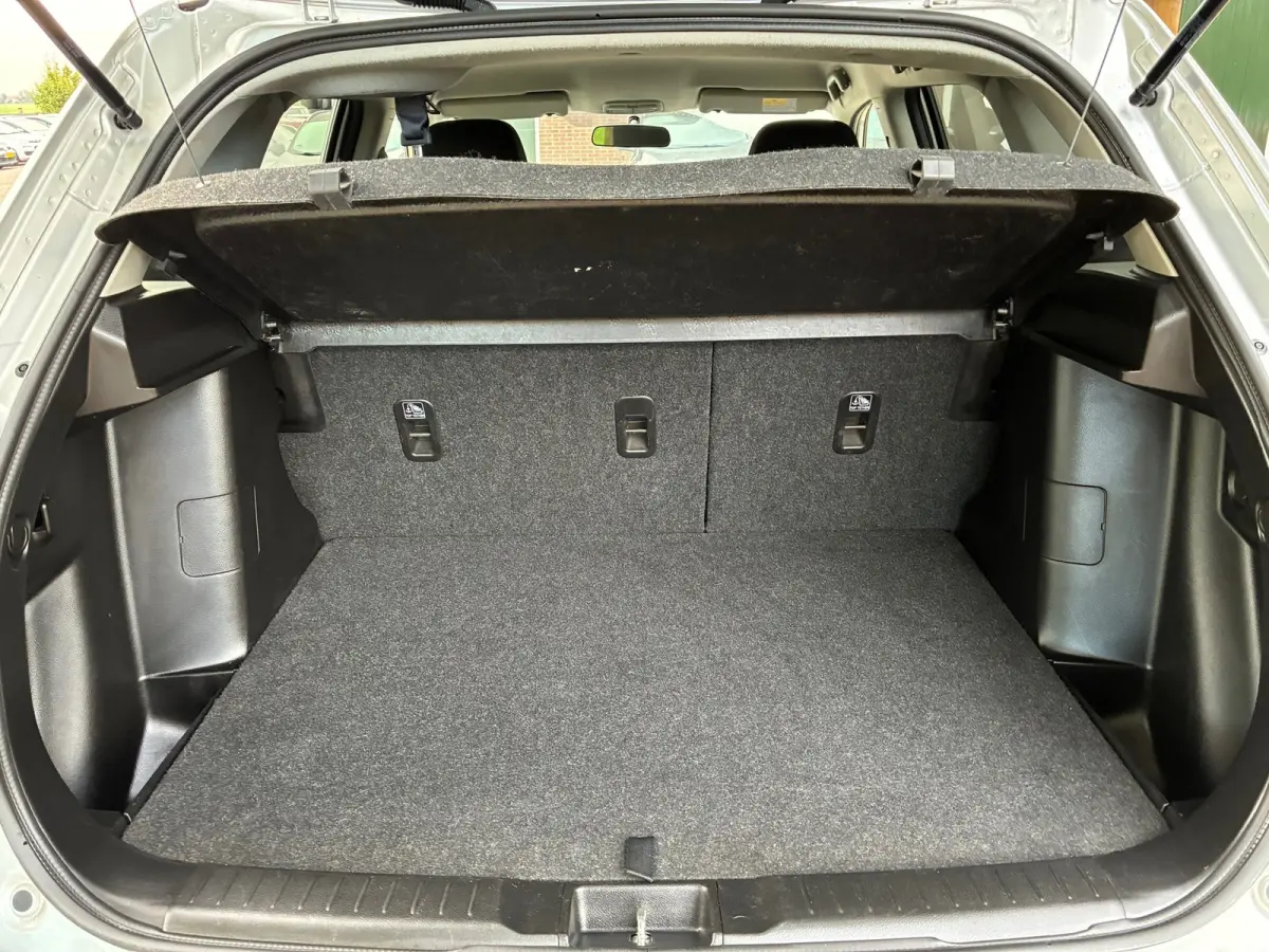 1.6 Exclusive | Carplay + Clima + Cruise nu €9.975,-