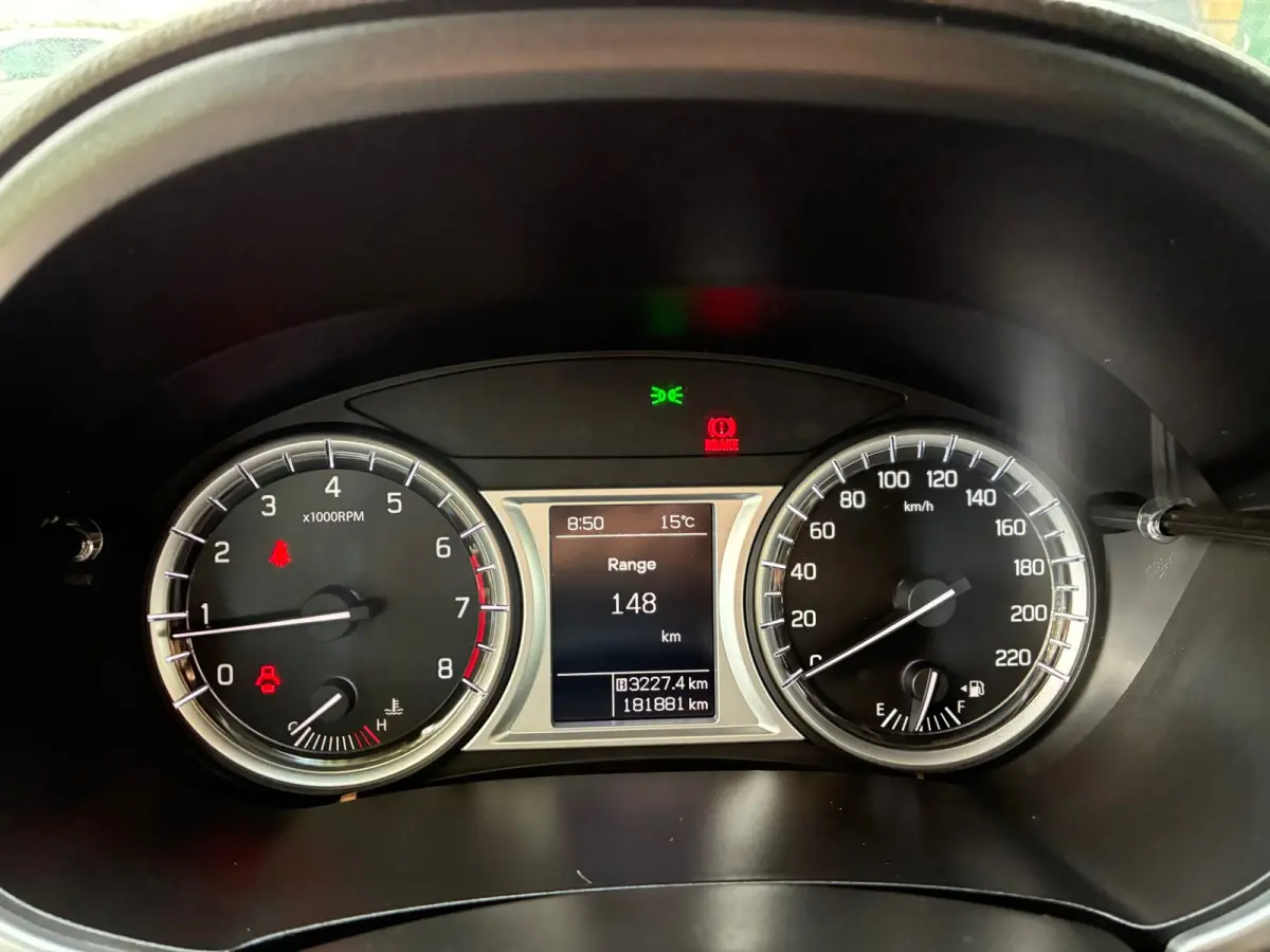 1.6 Exclusive | Carplay + Clima + Cruise nu €9.975,-