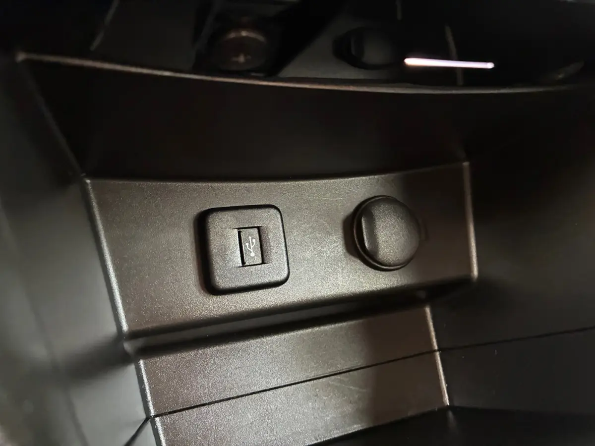 1.6 Exclusive | Carplay + Clima + Cruise nu €9.975,-