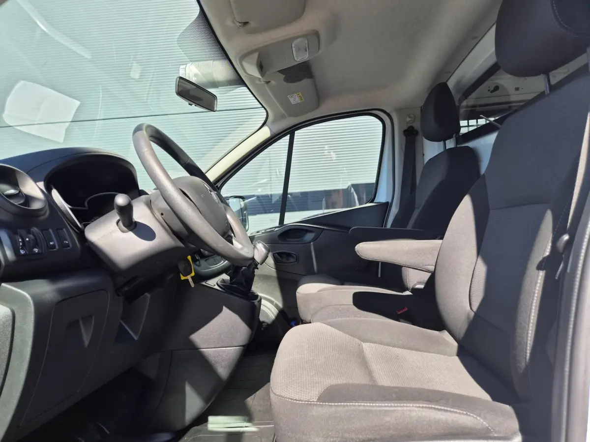 2.0 dCi 120 PK L2H1 Airco navi imper trekh
