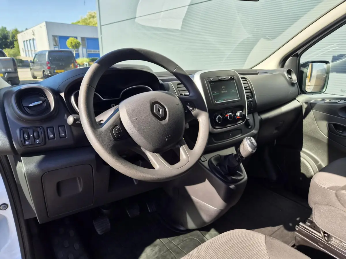 2.0 dCi 120 PK L2H1 Airco navi imper trekh