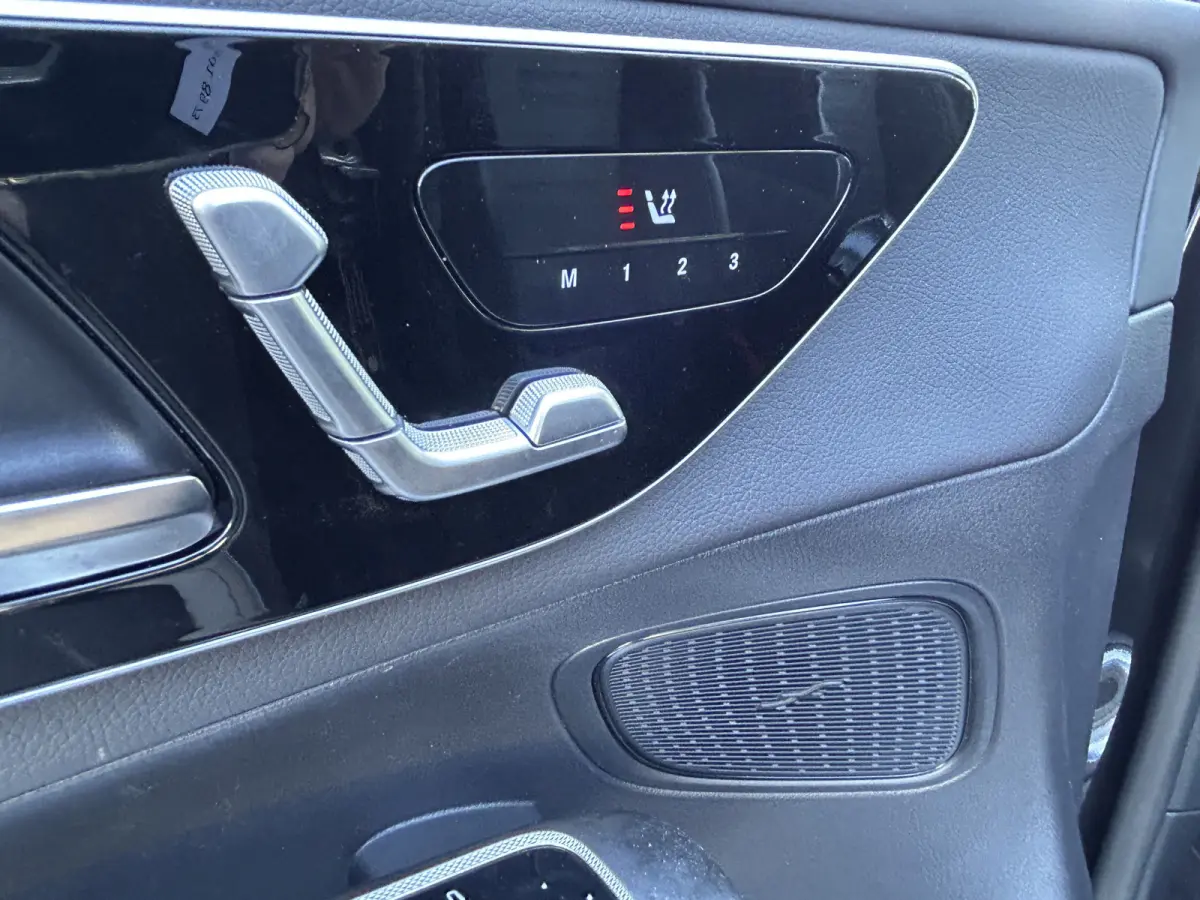 AMG 4Matic // Trekhaak // Memory // 360 Camera // Panoramadak // Digital Light // Night pakket // Keyless // Augmented
