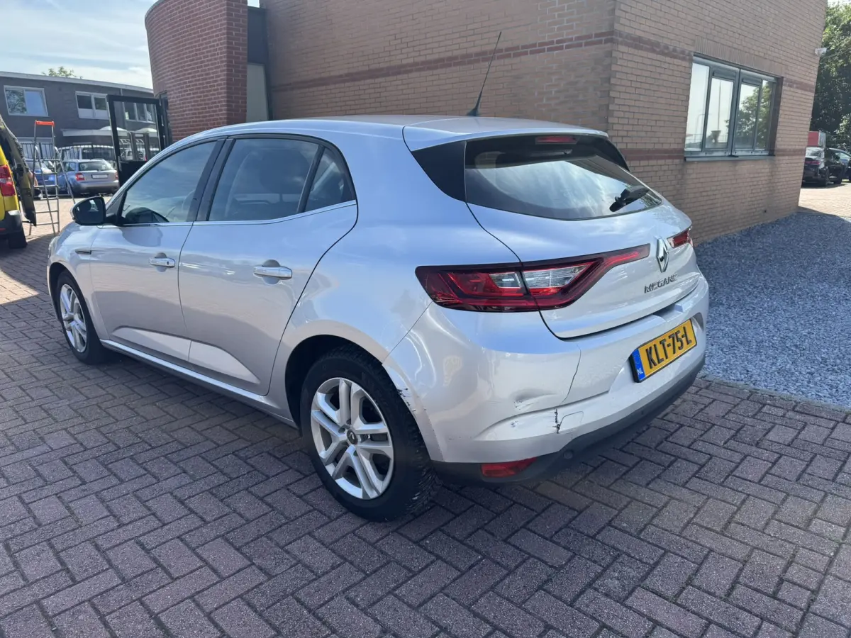 1.5 Blue dCi Limited, Marge, Euro 6, Apple Carplay, PDC,