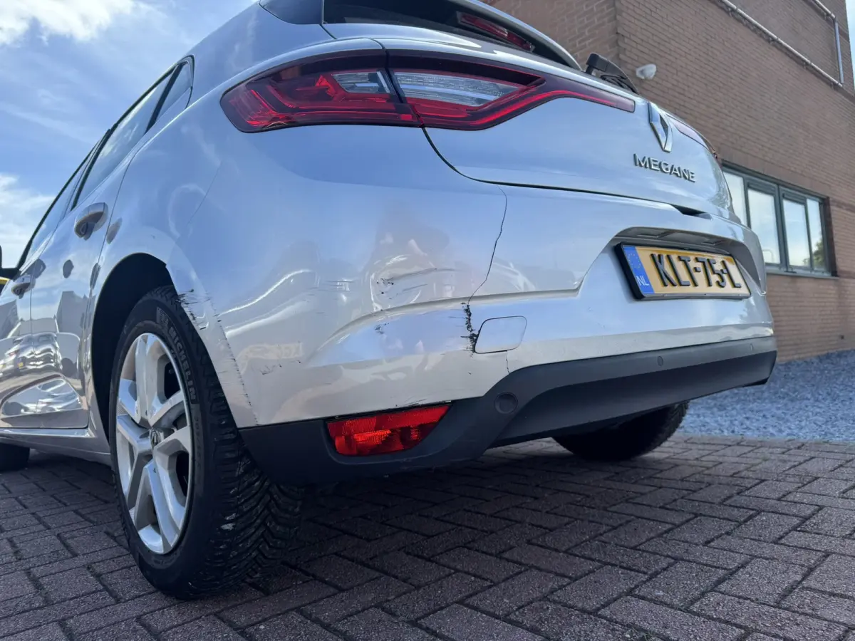 1.5 Blue dCi Limited, Marge, Euro 6, Apple Carplay, PDC,
