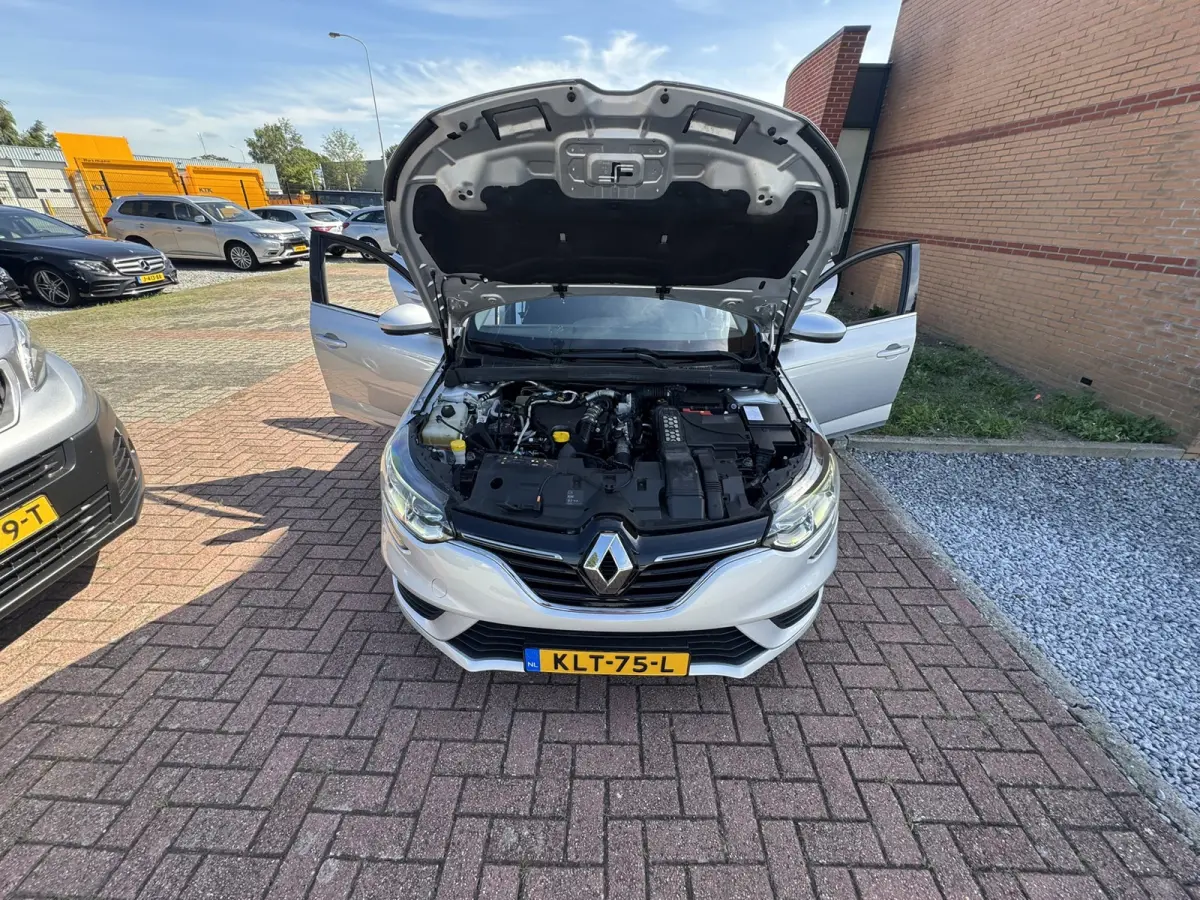 1.5 Blue dCi Limited, Marge, Euro 6, Apple Carplay, PDC,