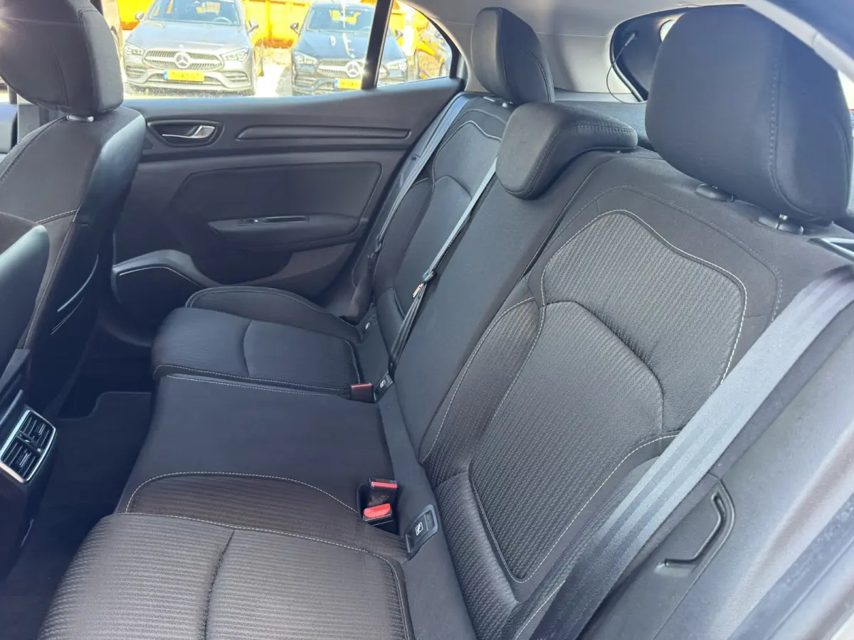 1.5 dCi Eco2 Limited, Euro 6, Apple Carplay, R-Link
